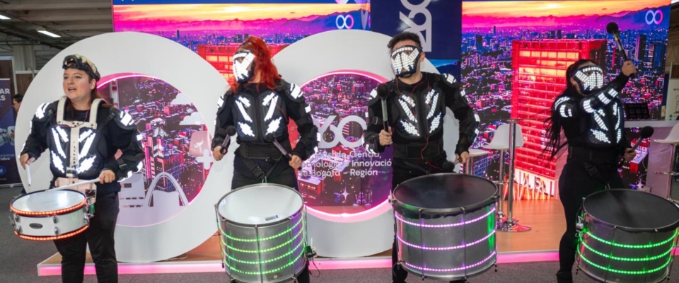 Foto de espectáculo de cierre de Col40 Foto de espectáculo de cierre de Col40