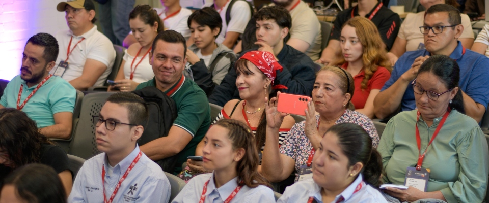 Imagen diseñada para Primer Día de Colombia 4.0